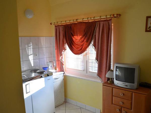 Apartament nr 9 — Kwitnący Migdałowiec — Willa u Babci Maliny w Sarbinowie, zdjęcie 1